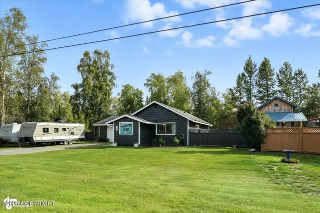 385 W Riverview Avenue, Soldotna, AK 99669