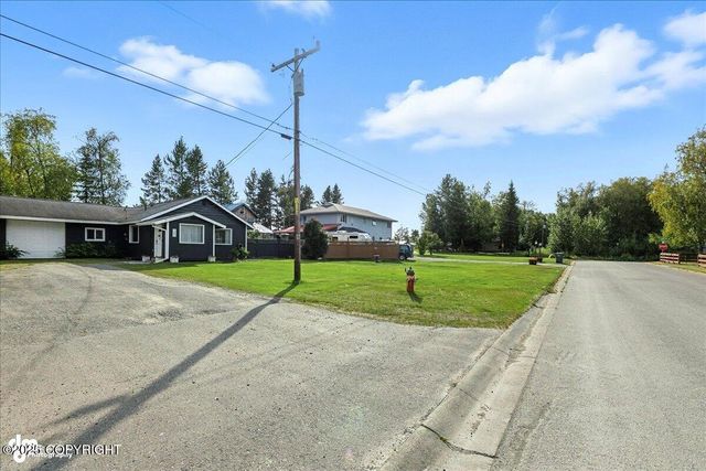 385 W Riverview Avenue, Soldotna, AK 99669