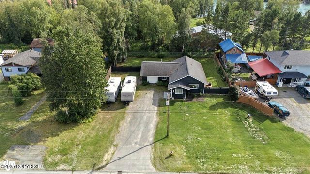 385 W Riverview Avenue, Soldotna, AK 99669