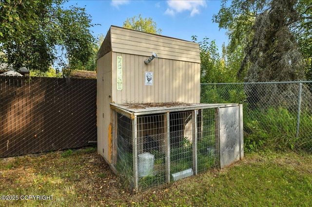 385 W Riverview Avenue, Soldotna, AK 99669