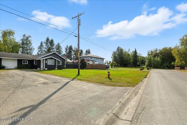 385 W Riverview Avenue, Soldotna, AK 99669
