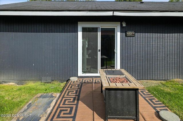 385 W Riverview Avenue, Soldotna, AK 99669