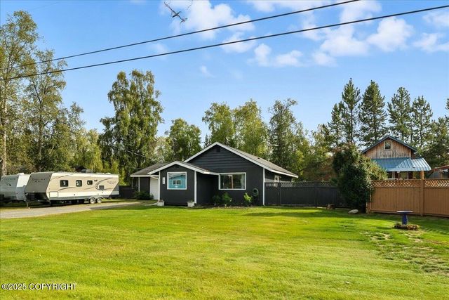 385 W Riverview Avenue, Soldotna, AK 99669