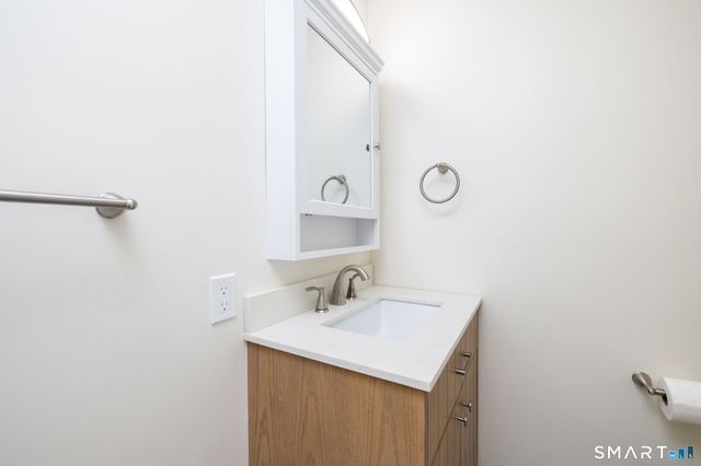 41 Walnut Street, Enfield, CT 06082