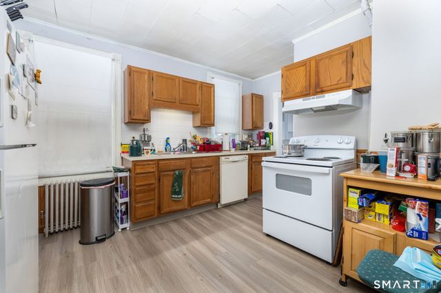 41 Walnut Street, Enfield, CT 06082