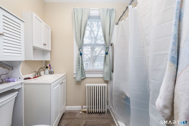 41 Walnut Street, Enfield, CT 06082