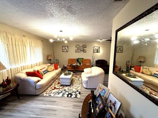 10978 SW 83RD AVENUE, Ocala, FL 34481