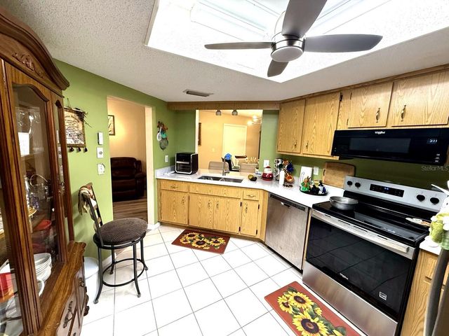 10978 SW 83RD AVENUE, Ocala, FL 34481