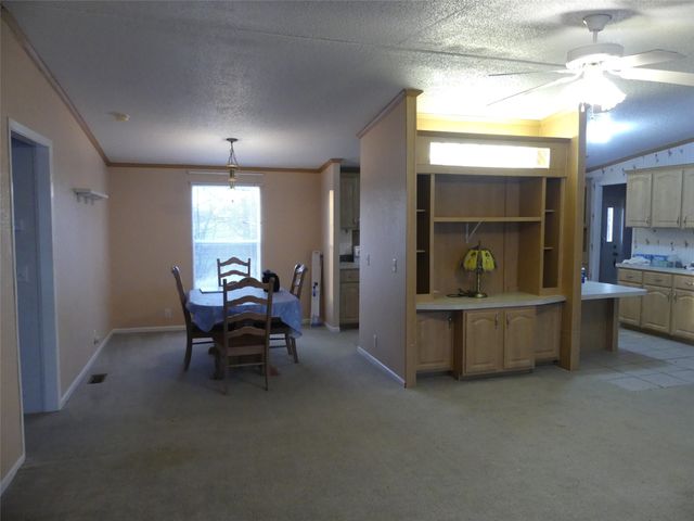 422 Hutchinson Street, Bowie, TX 76230