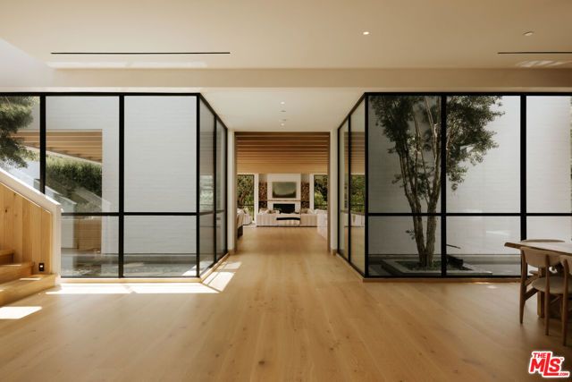 1307 N Doheny Drive, Los Angeles, CA 90069