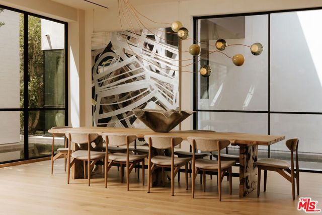 1307 N Doheny Drive, Los Angeles, CA 90069