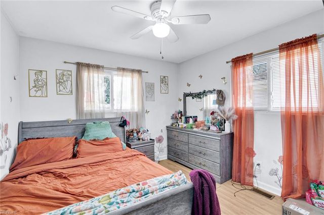 624 Pennsylvania Ave, Hampton, VA 23661