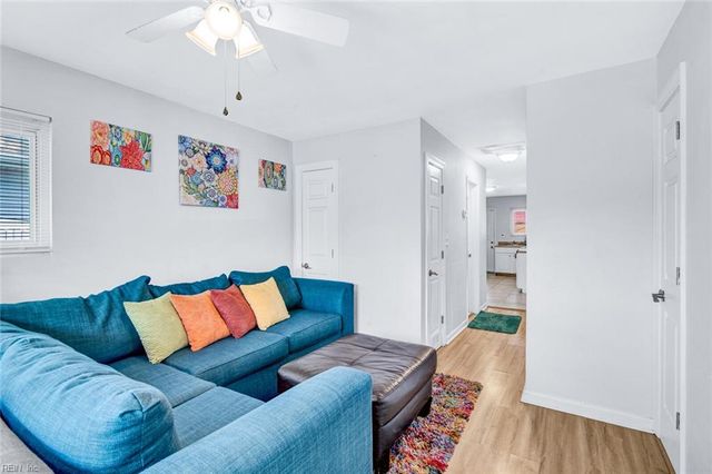 624 Pennsylvania Ave, Hampton, VA 23661