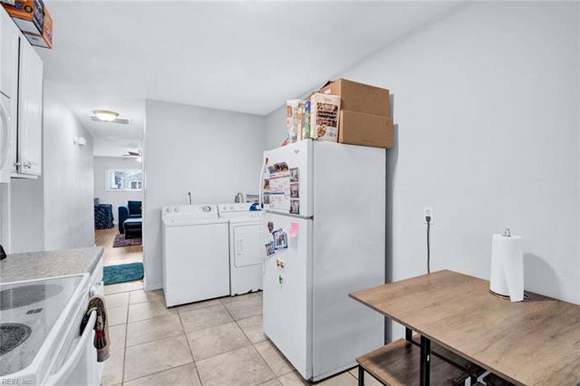 624 Pennsylvania Ave, Hampton, VA 23661