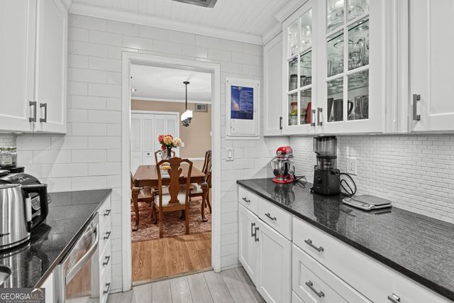 6851 Roswell Road APT Q 8, Sandy Springs, GA 30328