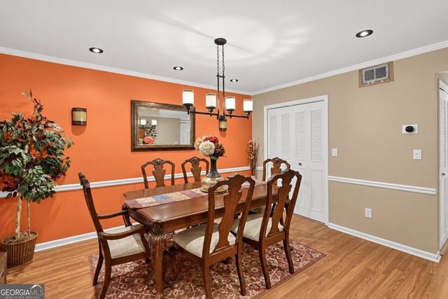 6851 Roswell Road APT Q 8, Sandy Springs, GA 30328