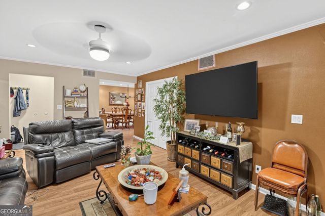 6851 Roswell Road APT Q 8, Sandy Springs, GA 30328
