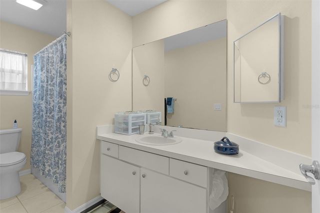 1622 LAUREL WAY, Tavares, FL 32778