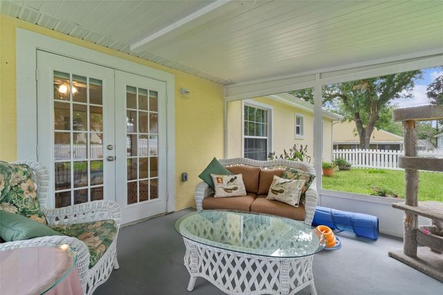 1622 LAUREL WAY, Tavares, FL 32778