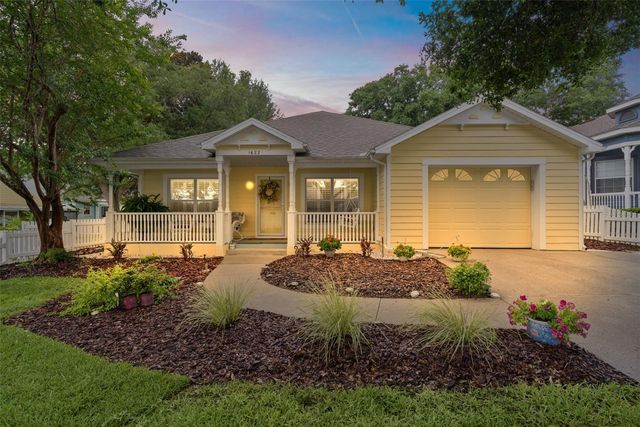 1622 LAUREL WAY, Tavares, FL 32778