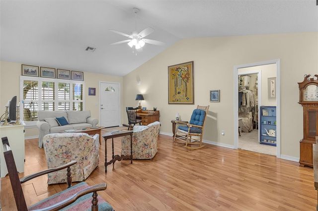 1622 LAUREL WAY, Tavares, FL 32778