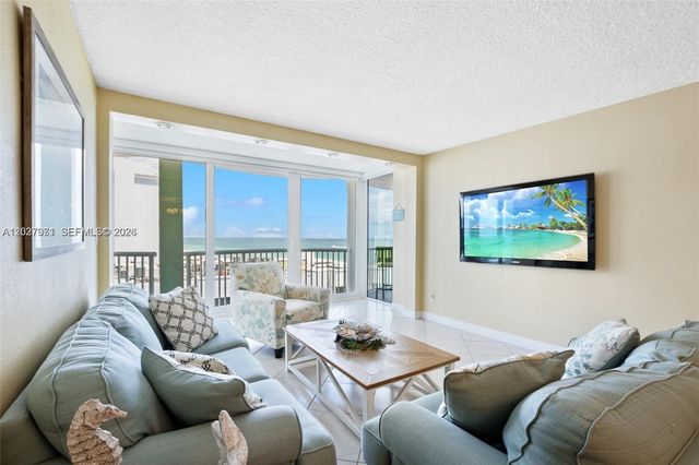 5401 Collins Avenue 807, Miami Beach, FL 33140
