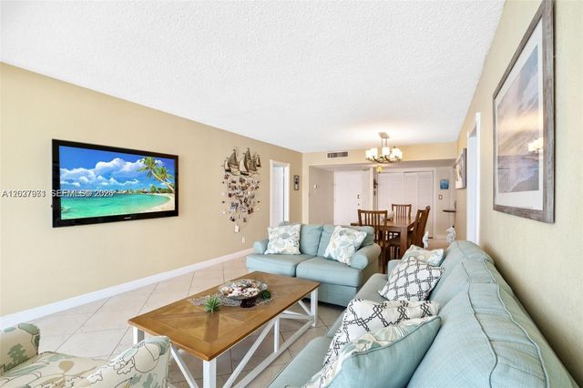 5401 Collins Avenue 807, Miami Beach, FL 33140