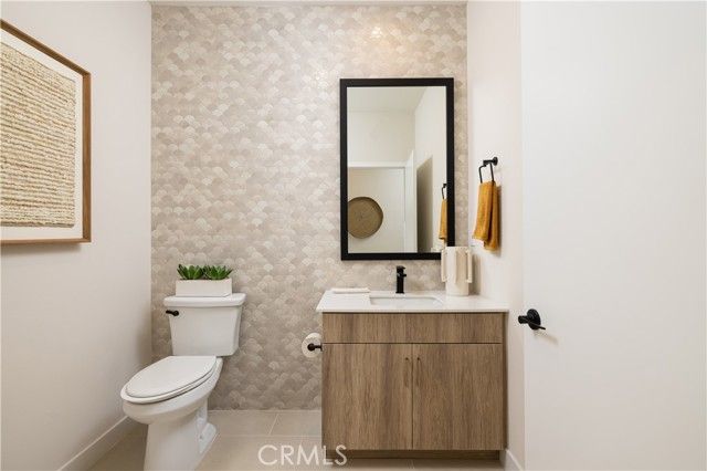 111 N First Avenue, Upland, CA 91786