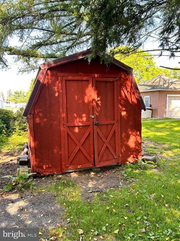 149 W MAIN ST, Millheim, PA 16854