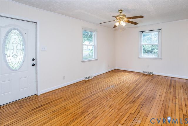 504 Miles Ave, Hopewell, VA 23860