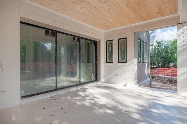 2756 Winding Lane NE, Brookhaven, GA 30319