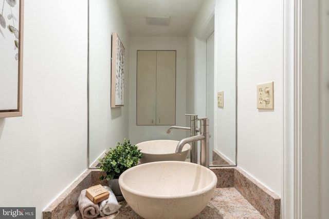 5103 CHEVY CHASE PKWY NW, Washington, DC 20008
