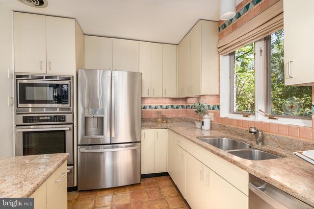 5103 CHEVY CHASE PKWY NW, Washington, DC 20008