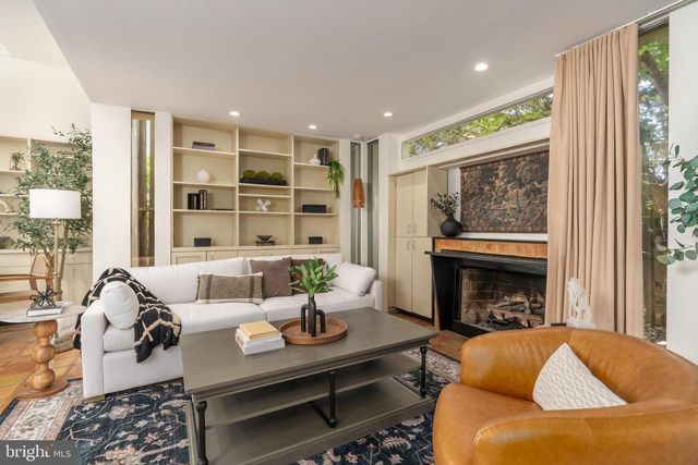 5103 CHEVY CHASE PKWY NW, Washington, DC 20008