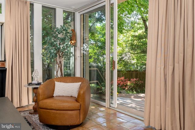 5103 CHEVY CHASE PKWY NW, Washington, DC 20008