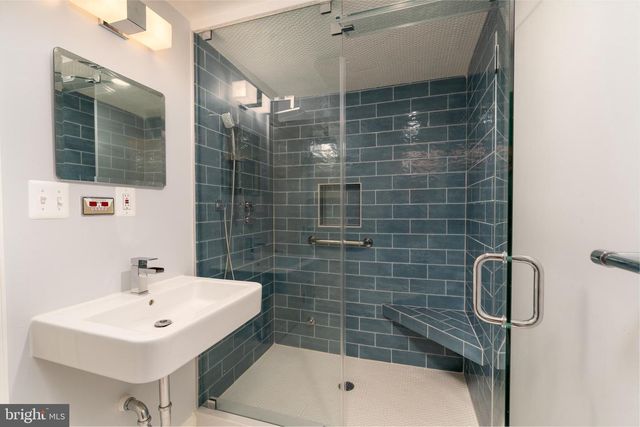 5103 CHEVY CHASE PKWY NW, Washington, DC 20008