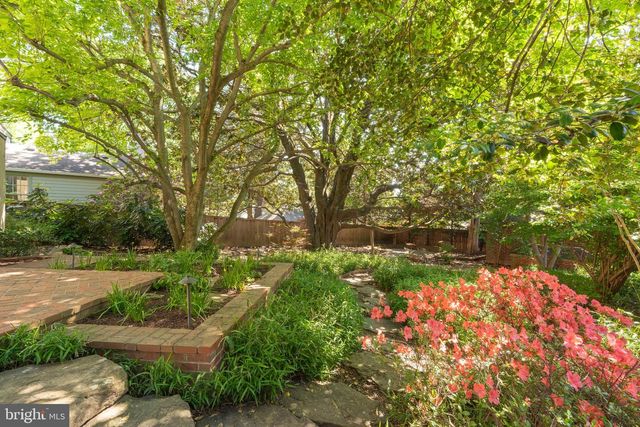 5103 CHEVY CHASE PKWY NW, Washington, DC 20008