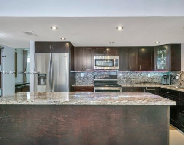 20401 NE 30th Avenue 1088, Aventura, FL 33180