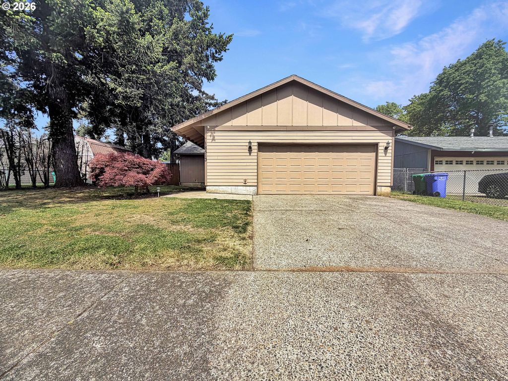 18513 Se STEPHENS St, Portland, OR 97233