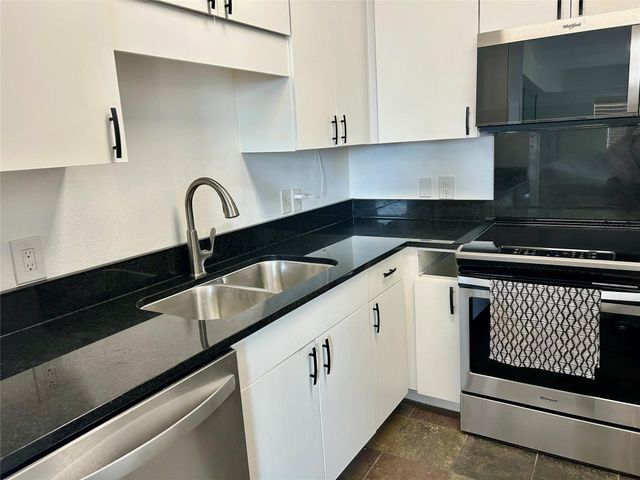3505 Sage Road 1108, Houston, TX 77056