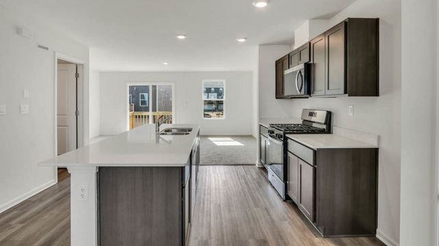 427 lakeshore Court, St. Charles, IL 60174