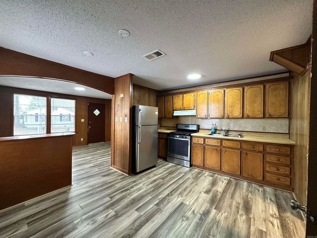 189 Roosevelt Road, Jacksonville, AR 72076