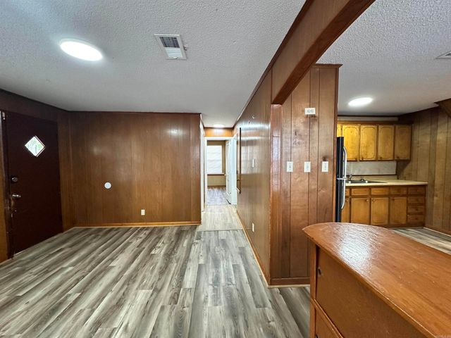 189 Roosevelt Road, Jacksonville, AR 72076