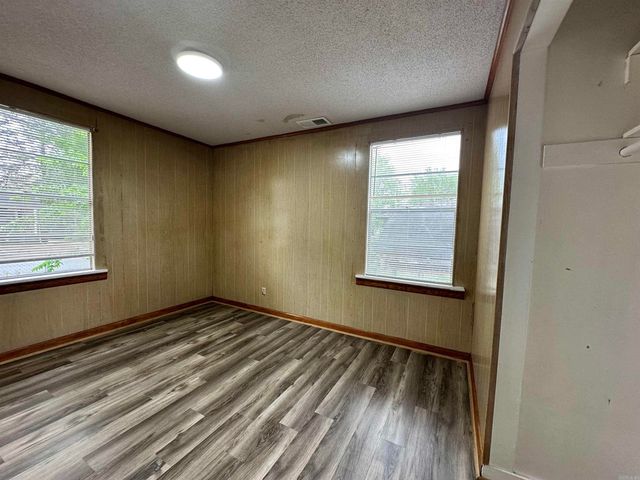 189 Roosevelt Road, Jacksonville, AR 72076