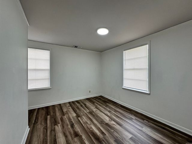 189 Roosevelt Road, Jacksonville, AR 72076