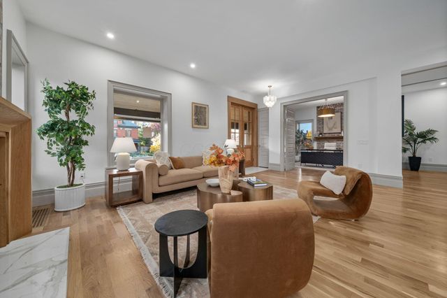 34 Woodland Avenue, Columbus, OH 43203