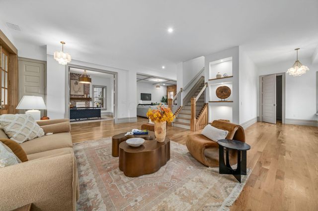 34 Woodland Avenue, Columbus, OH 43203