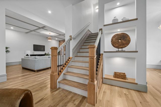 34 Woodland Avenue, Columbus, OH 43203