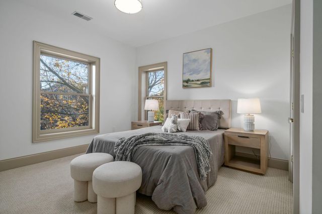 34 Woodland Avenue, Columbus, OH 43203