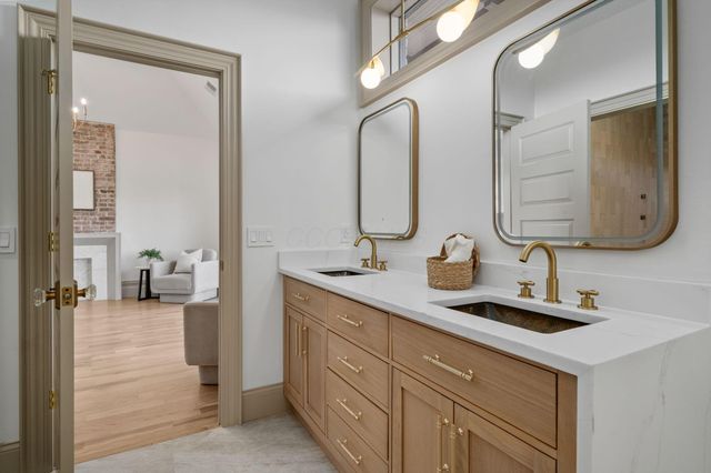 34 Woodland Avenue, Columbus, OH 43203